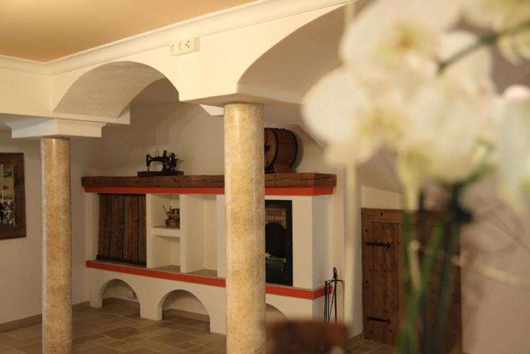 Hotel-Gasthof Zur Post Фелбург Екстериор снимка